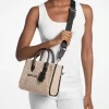 Mirella Mała torebka typu crossbody z imitacji owczej skóry Mirella Mała torebka typu crossbody z imitacji owczej skóry