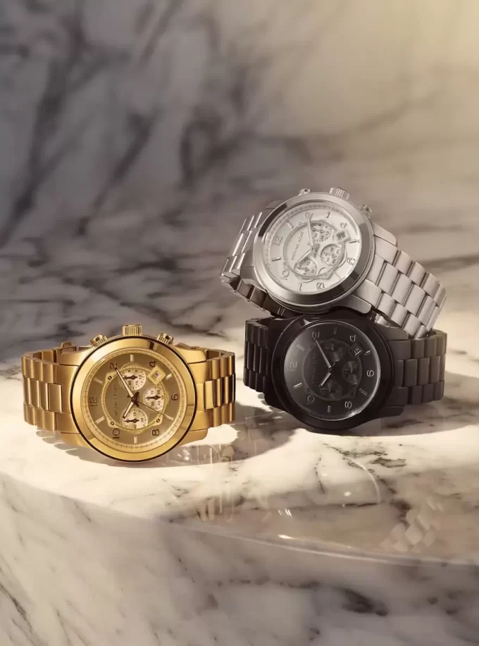 Oversized Runway Black-Tone Watch Oversized Runway Black-Tone Watch