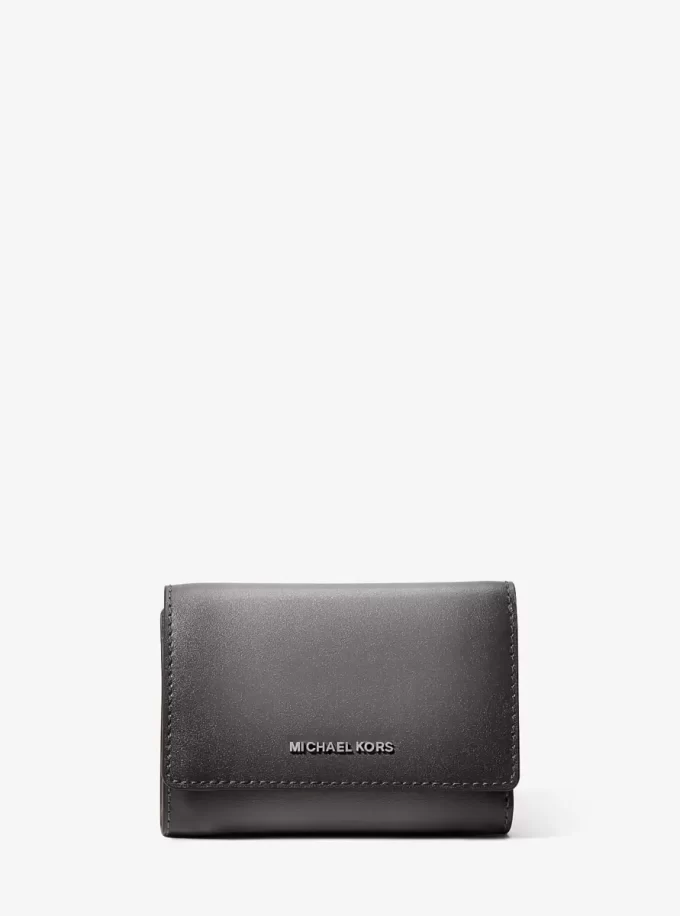 Portfel Bryant Medium Burnished Leather Tri-Fold Portfel Bryant Medium Burnished Leather Tri-Fold