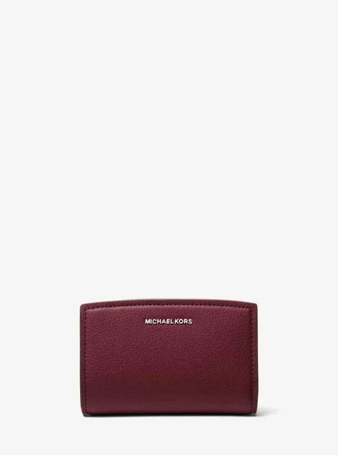 Portfel Bryant Medium Pebbled Leather Portfel Bryant Medium Pebbled Leather