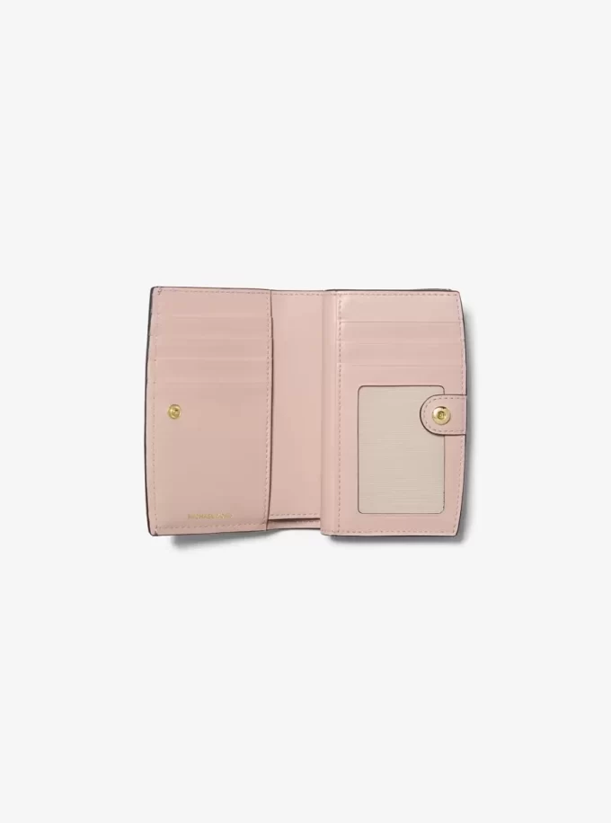Portfel Bryant Medium Pebbled Leather Portfel Bryant Medium Pebbled Leather