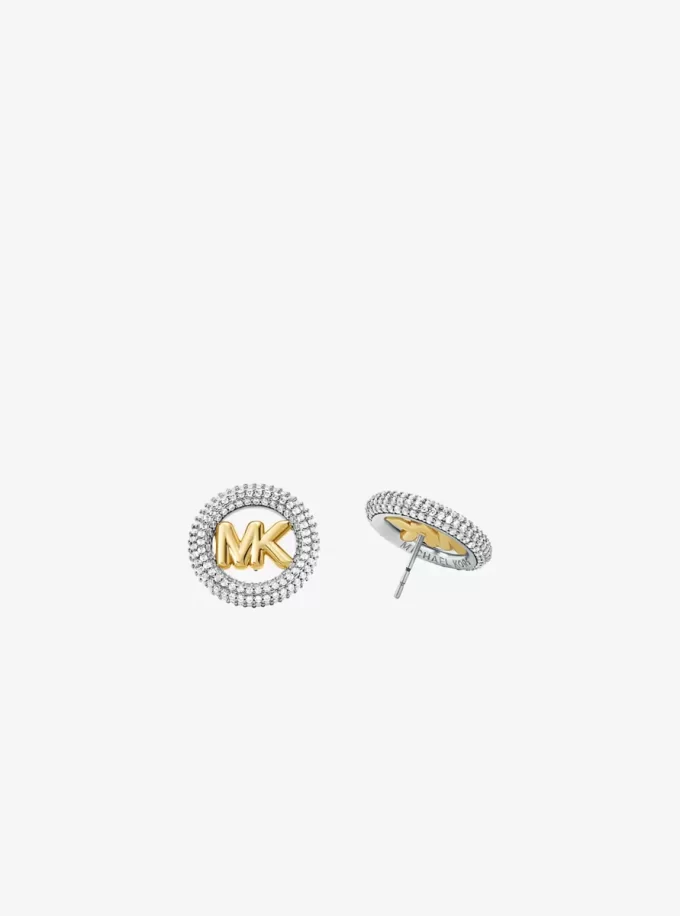 Średniej wielkości kolczyki z mosiądzu platerowanego szlachetnym metalem, zdobione logo Pavé Średniej wielkości kolczyki z mosiądzu platerowanego szlachetnym metalem, zdobione logo Pavé