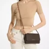 Średniej wielkości torba typu crossbody z logo Średniej wielkości torba typu crossbody z logo