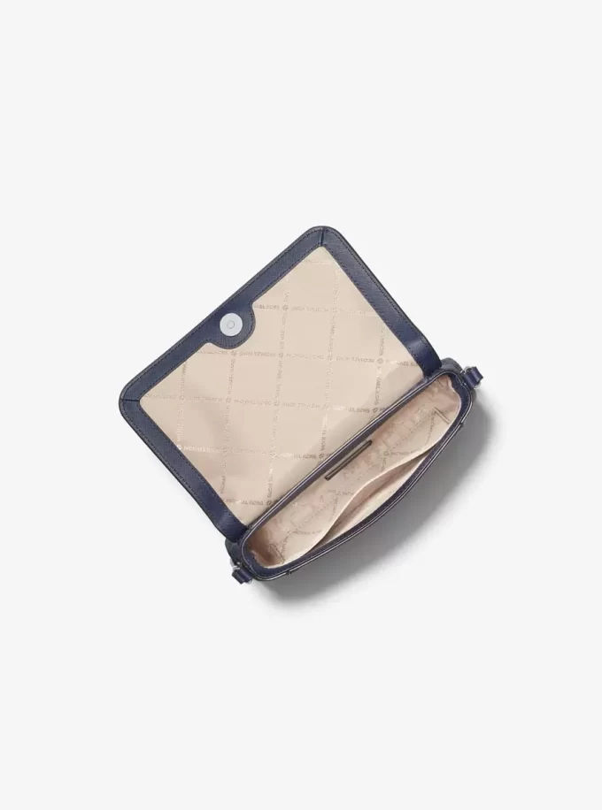 Średniej wielkości torba typu crossbody z logo Signature Średniej wielkości torba typu crossbody z logo Signature