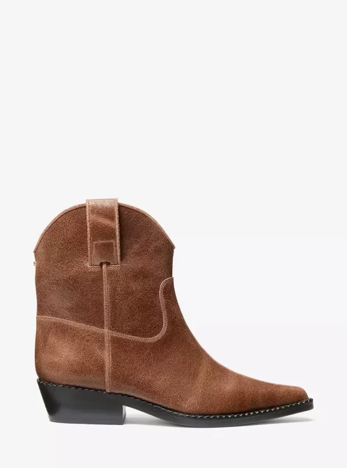 Skórzane buty Noemie w trudnej sytuacji Skórzane buty Noemie w trudnej sytuacji