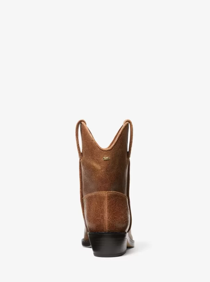 Skórzane buty Noemie w trudnej sytuacji Skórzane buty Noemie w trudnej sytuacji