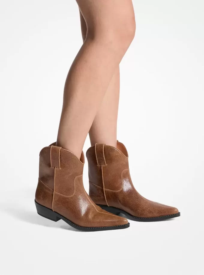 Skórzane buty Noemie w trudnej sytuacji Skórzane buty Noemie w trudnej sytuacji