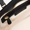 Taryn Mała skórzana torba typu crossbody z możliwością przekształcenia Taryn Mała skórzana torba typu crossbody z możliwością przekształcenia