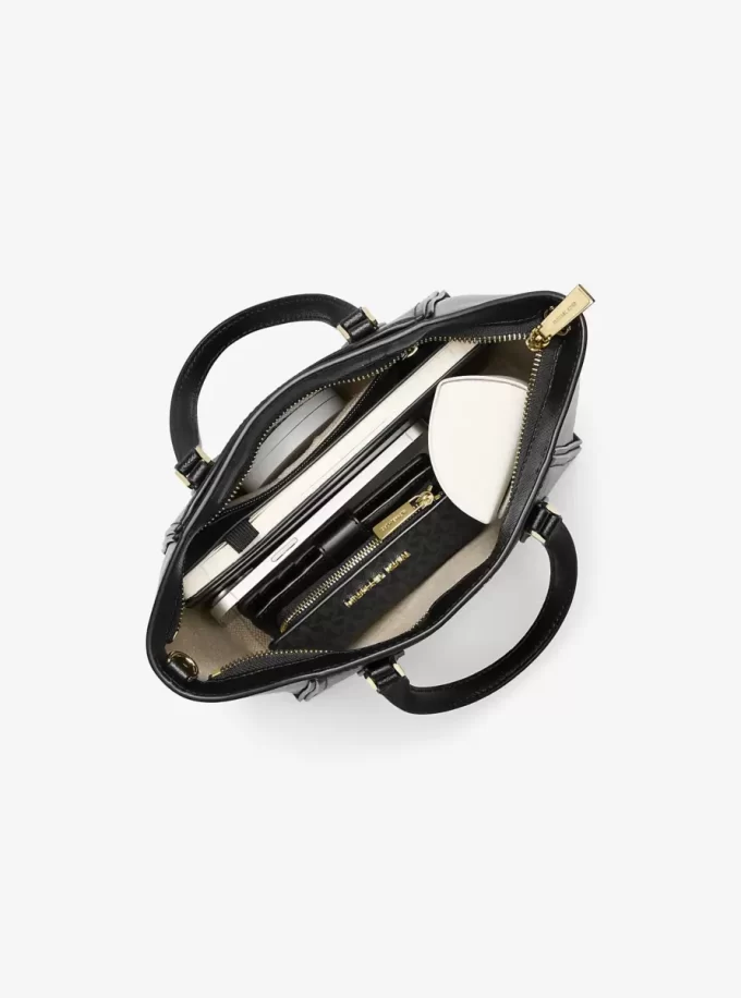 Taryn Mała skórzana torba typu crossbody z możliwością przekształcenia Taryn Mała skórzana torba typu crossbody z możliwością przekształcenia
