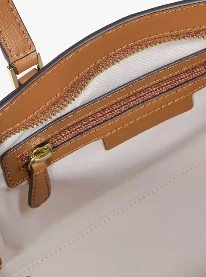 Taryn Small Signature Logo i skórzana torba typu crossbody Taryn Small Signature Logo i skórzana torba typu crossbody