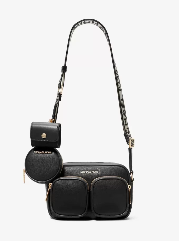 Torba Jet Set ze skóry średniej wielkości z etui na Apple Airpods Pro® Torba Jet Set ze skóry średniej wielkości z etui na Apple Airpods Pro®