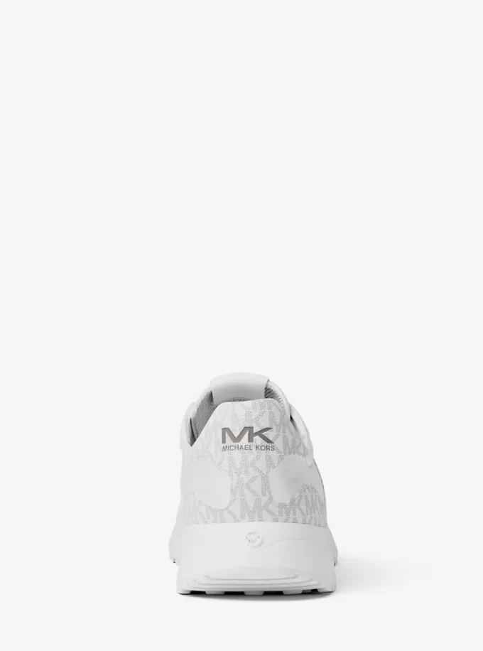 Trener Dax Mixed-Media Trener Dax Mixed-Media